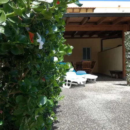 Lucy 펜션 토레 델 로소